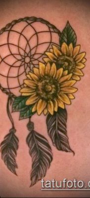 napraforgó tetoválás fotó (jelentése) - példa egy érdekes tetoválási rajzra - 038