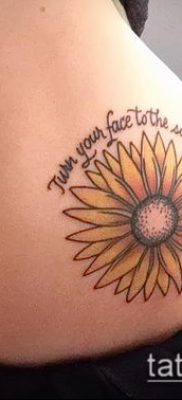 napraforgó tetoválás fotó (jelentése) - példa egy érdekes tetoválási tervre - 033