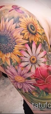 napraforgó tetoválás fotó (jelentése) - példa egy érdekes tetoválási rajzra - 017