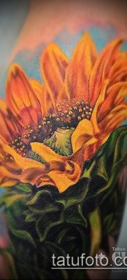 napraforgó tetoválás fotó (jelentése) - példa egy érdekes tetoválási rajzra - 016