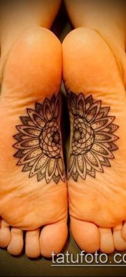 napraforgó tetoválás fotó (jelentése) - példa egy érdekes tetoválási rajzra - 014