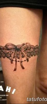 fotó harisnyakötő tetoválásról, kelt 2017. 03. 09. 156. szám - Harisnyakötő tetoválás -