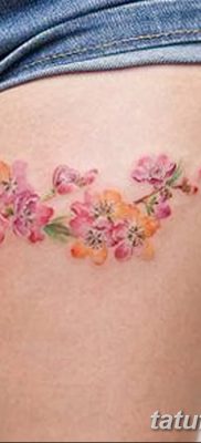 fotó harisnyakötő tetoválásról, kelt 2017. 03. 09. 172. sz. - Harisnyakötő tetoválás -