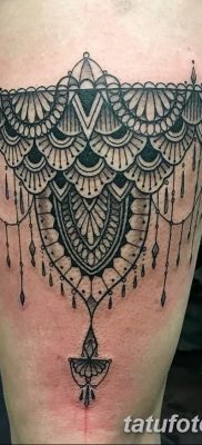 fotó harisnyakötő tetoválásról, kelt 2017. 03. 09. 207. sz. - Harisnyakötő tetoválás -