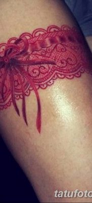 fotó harisnyakötő tetoválásról, kelt 2017. 03. 09. 214. sz. - Harisnyakötő tetoválás -