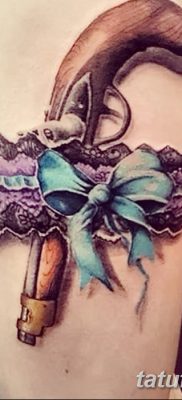 fotó harisnyakötő tetoválásról, kelt 2017. 03. 09. 224. sz. - Harisnyakötő tetoválás -