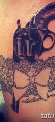 fotó harisnyakötő tetoválásról, kelt 2017. 03. 09. 017 - Harisnyakötő tetoválás -