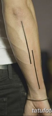 fotó tetoválás egyenes vonal (szalag) kelt 2017.08.11. №122 - Egyenes vonalú tetoválás