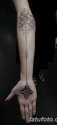 fotó tetoválás egyenes vonal (szalag) kelt 2017.08.11. №125 - Egyenes vonalú tetoválás