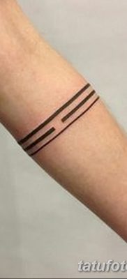 fotó tetoválás egyenes vonal (szalag) kelt 2017.08.11. №133 - Egyenes vonalú tetoválás