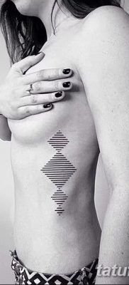 fotó tetoválás egyenes vonal (szalag) kelt 2017.08.11. №137 - Egyenes vonalú tetoválás