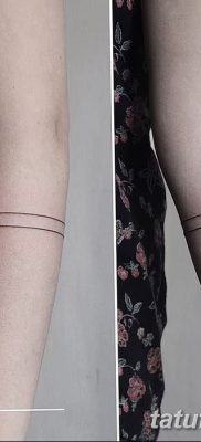 fotó tetoválás egyenes vonal (szalag) kelt 2017.08.11. №142 - Egyenes vonalú tetoválás