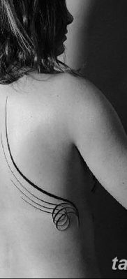 fotó tetoválás egyenes vonal (szalag) kelt 2017.08.11. №149 - Egyenes vonalú tetoválás