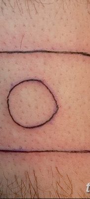 fotó tetoválás egyenes vonal (szalag) kelt 2017.08.11. №153 - Egyenes vonalú tetoválás