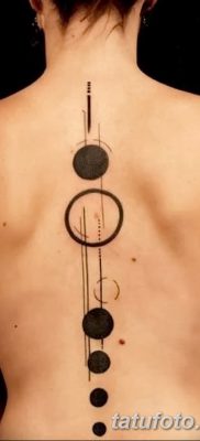 fotó tetoválás egyenes vonal (szalag) kelt 2017.08.11. №018 - Egyenes vonalú tetoválás