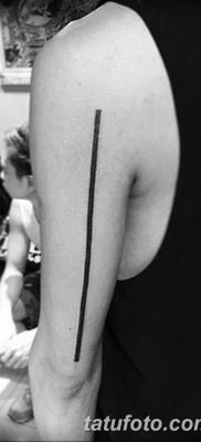 fotó tetoválás egyenes vonal (szalag) kelt 2017.08.11. №038 - Egyenes vonalú tetoválás