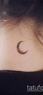 fotó a félhold tetoválásról (jelentése) - egy példa egy érdekes tetoválás -tervezésre - 049