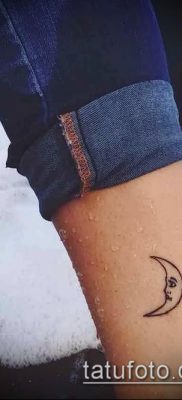 fotó a félhold tetoválásról (jelentése) - példa egy érdekes tetoválási tervre - 041