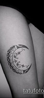 fotó a félhold tetoválásról (jelentése) - példa egy érdekes tetoválási tervre - 038
