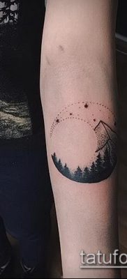 fotó a félhold tetoválásról (jelentése) - egy példa egy érdekes tetoválási tervre - 026