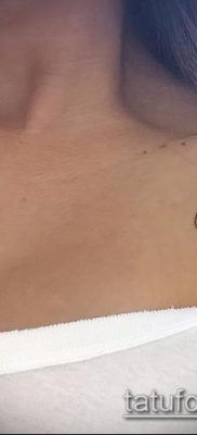 fotó a félhold tetoválásról (jelentése) - egy példa egy érdekes tetoválási tervre - 001