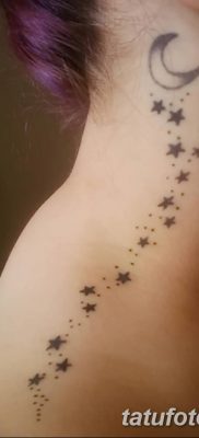 fotó egy félhold hold tetoválásról csillaggal kelt, 2018.06.26. №026 - félhold tetoválás a -