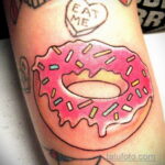 Снимка на татуировка с поничка 22.11.2020 №225 -donut татуировка-