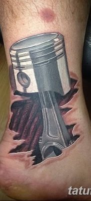 fotó egy dugattyús tetoválásról, dátum: 2018.03.02., 003 - tetoválódugattyú -