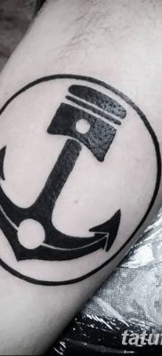 fotó egy dugattyús tetoválásról, 2018. 03. 02. №012 - tetoválódugattyú -