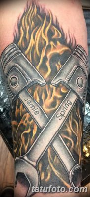 fotó egy dugattyús tetoválásról, 2018. 03. 02. №029 - tetoválódugattyú -