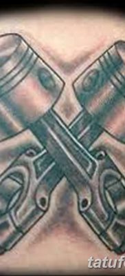 fotó egy dugattyús tetoválásról, 2018. 03. 02. №032 - tetoválódugattyú -