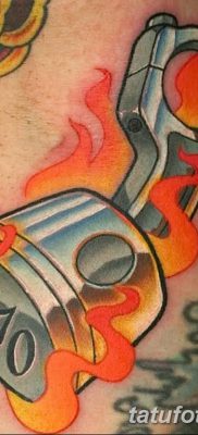 fotó egy dugattyús tetoválásról, 2018. 03. 02. №046 - tetoválódugattyú -