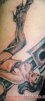 fotó egy dugattyús tetoválásról, 2018. 03. 02. №049 - tetoválódugattyú -