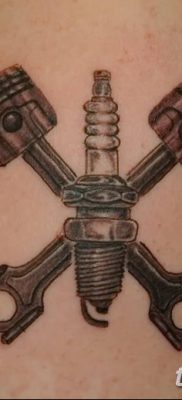 fotó egy dugattyús tetoválásról, dátum: 2018.03.02 №060 - tetoválódugattyú -