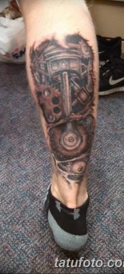 fotó egy dugattyús tetoválásról, 2018. 03. 02. №065 - tetoválódugattyú -