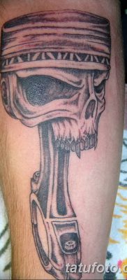 fotó egy dugattyús tetoválásról, 2018. 03. 02. №067 - tetoválódugattyú -