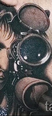 Fotó a tetováló látványról 5