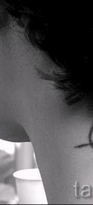 Fotó a tetováló látványról 2