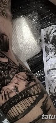 fotó a tetováló gázálarcról 2017.08.08. 144. szám - Tetováló gázálarc_