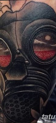 fotó egy tetováló gázálarcról, kelt 2017.08.08. 159. szám - Tetováló gázálarc_