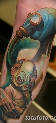 fotó a tetováló gázálarcról 2017.08.08. 175. szám - Tetováló gázálarc_