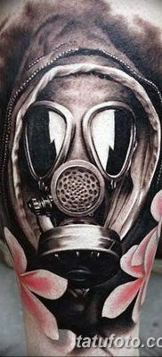 fotó a tetováló gázálarcról 2017.08.08. 179. szám - Tetováló gázálarc_