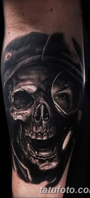 fotó egy tetováló gázálarcról, dátum: 2017.08.08. 189. szám - Tetováló gázálarc_