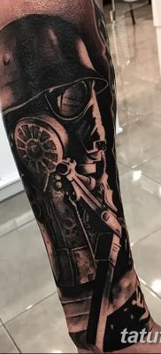 fotó a tetováló gázálarcról 2017.08.08. 029. szám - Tetováló gázálarc_