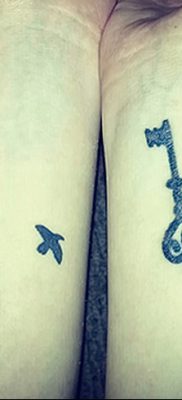 fotó madár és ketrec tetoválásról, kelt 2017. 08. 16 -án №144 - Tetovált madár és ketrec_