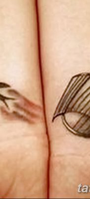 fotó madár és ketrec tetoválásról, kelt 2017.08.16. №002 - Tetovált madár és ketrec_