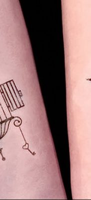 fotó madár és ketrec tetoválásról, kelt 2017. 08. 16 -án №009 - Tetovált madár és ketrec_