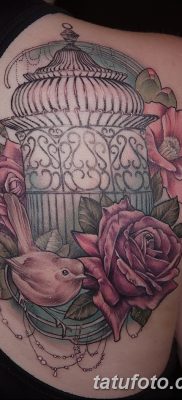 fotó a madár és ketrec tetoválásáról, kelt 2017. 08. 16 -án №073 - Tetovált madár és ketrec_