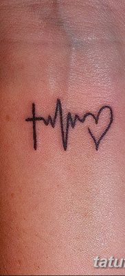 fotó tetoválás pulzusszám 2017.10.21 -től №017 - tetoválás pulzusszám -
