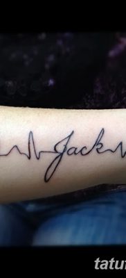 fotó tetoválás pulzusszám 2017.10.21 -től №042 - tetoválás pulzusszám -